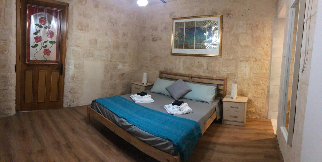 Floriana Cosy Townhouse Apartamento Exterior foto