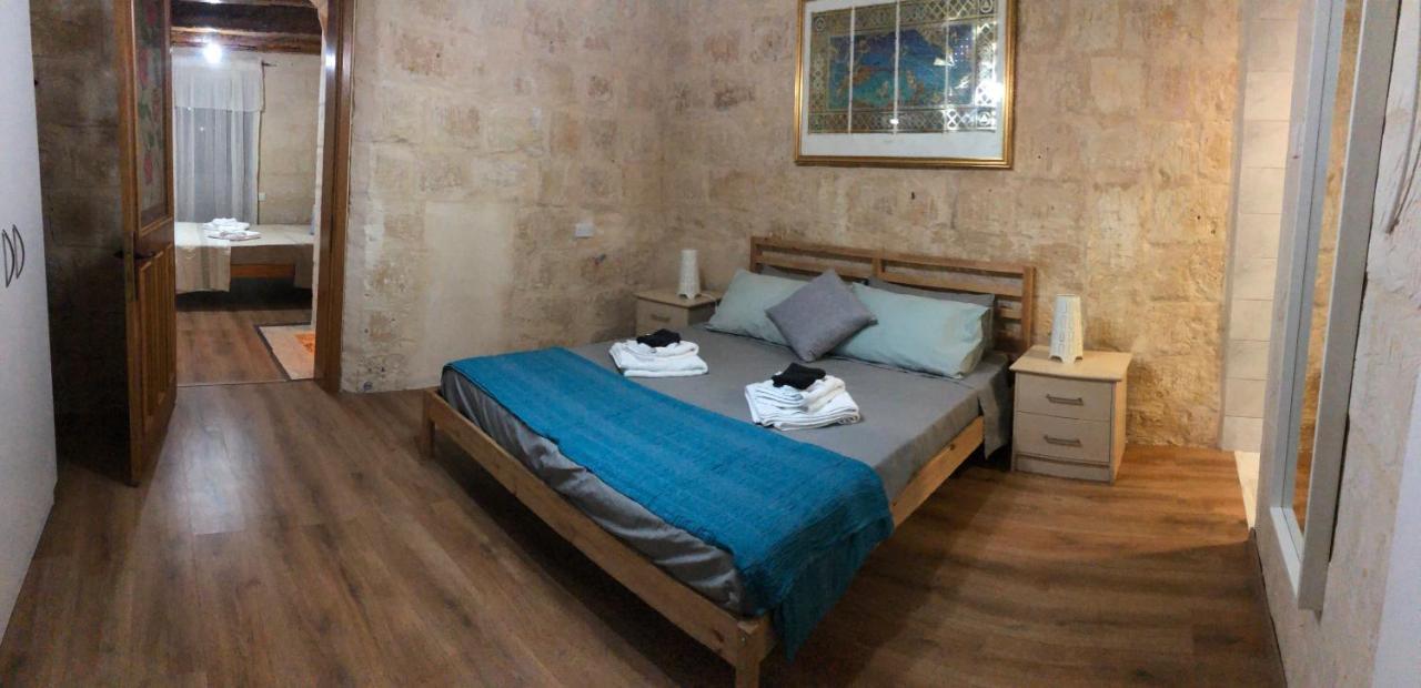 Floriana Cosy Townhouse Apartamento Exterior foto