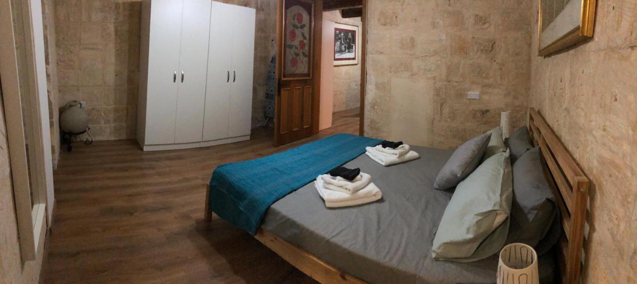 Floriana Cosy Townhouse Apartamento Exterior foto
