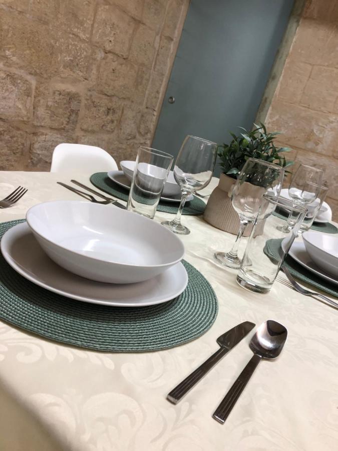 Floriana Cosy Townhouse Apartamento Exterior foto